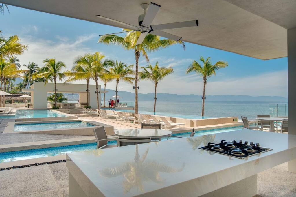 Harbor 3008 Amazing Beach Front Condo By Moikkarentals Puerto Vallarta Exterior foto